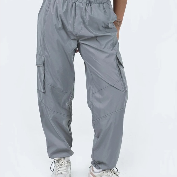Renni Pants Grey : Size US 4 - Picture 3 of 3